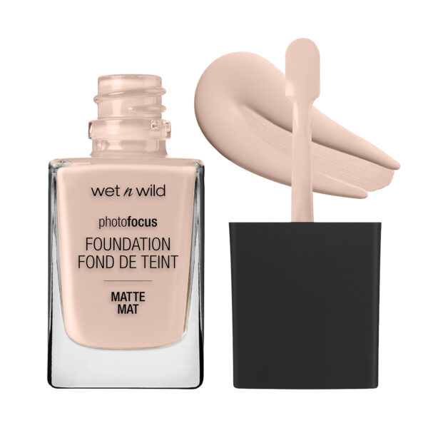 Wet n wild Photo Focus™ Foundation- MATTE (  Classic Beige )