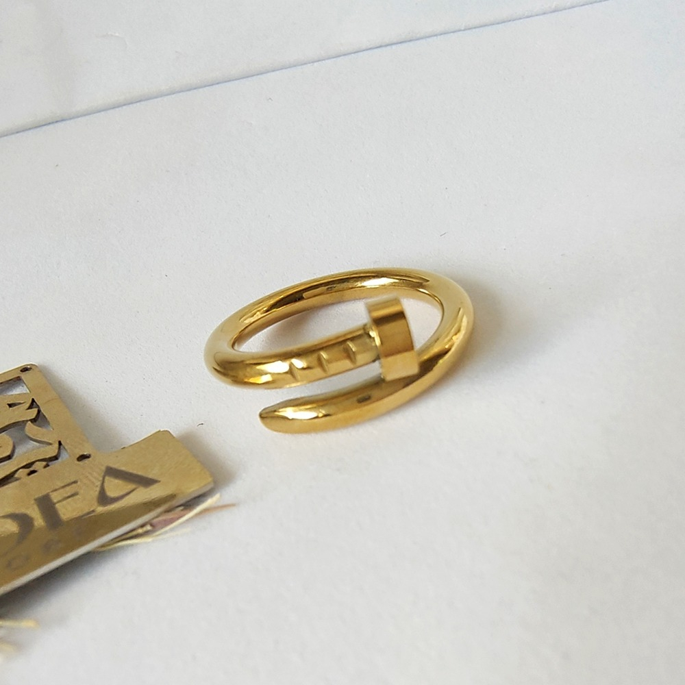 خاتم ستانلس مسمار