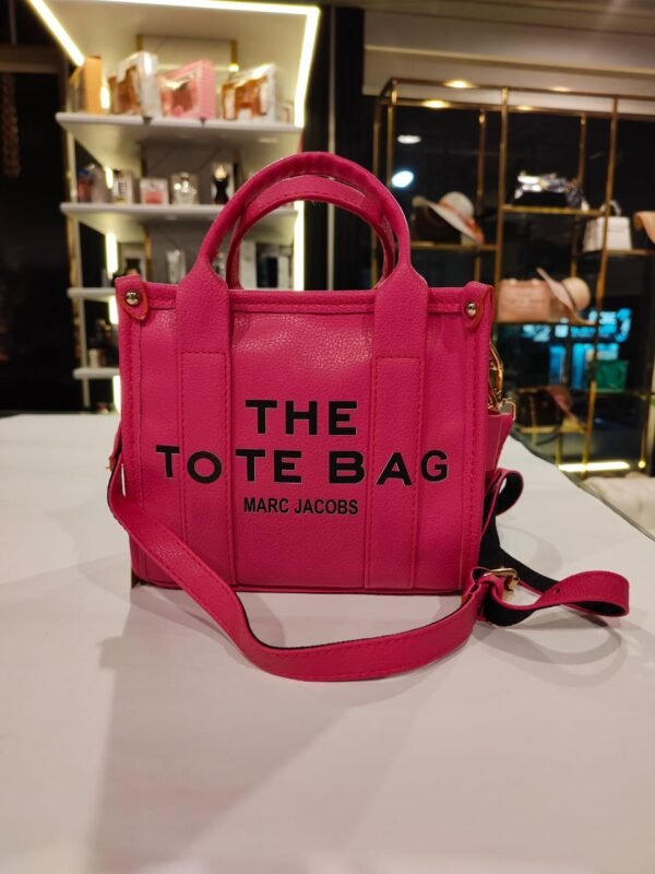 شنطةtote bag