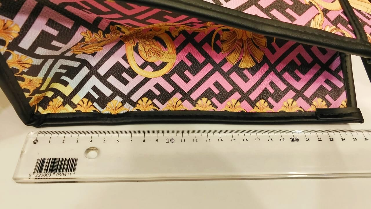 شنطة fendi فيرست كوبي - الصورة 4