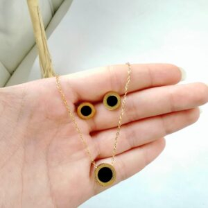 طقم ستانلس (كوليه + حلق)