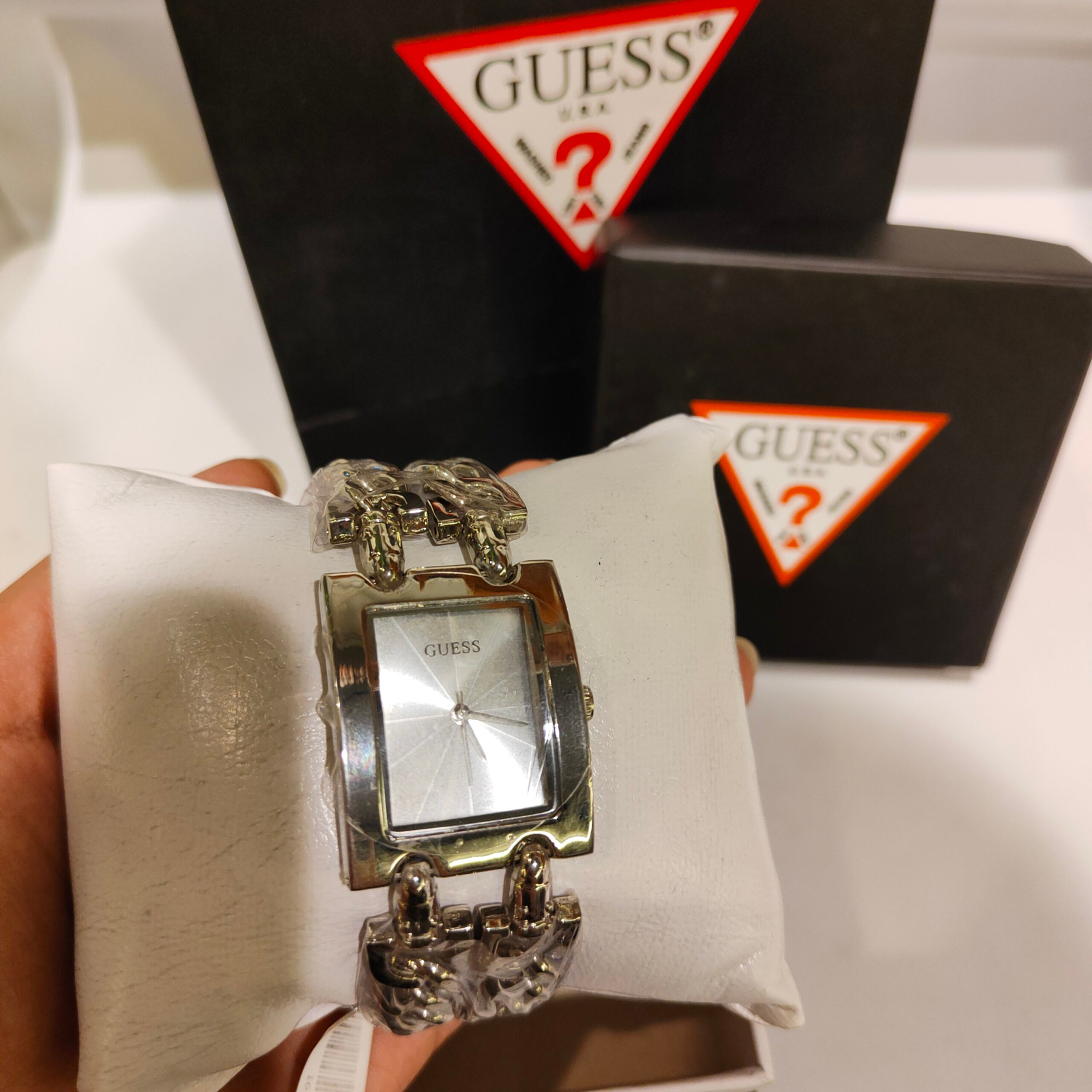 ساعة Guess هاي كوبي - الصورة 2